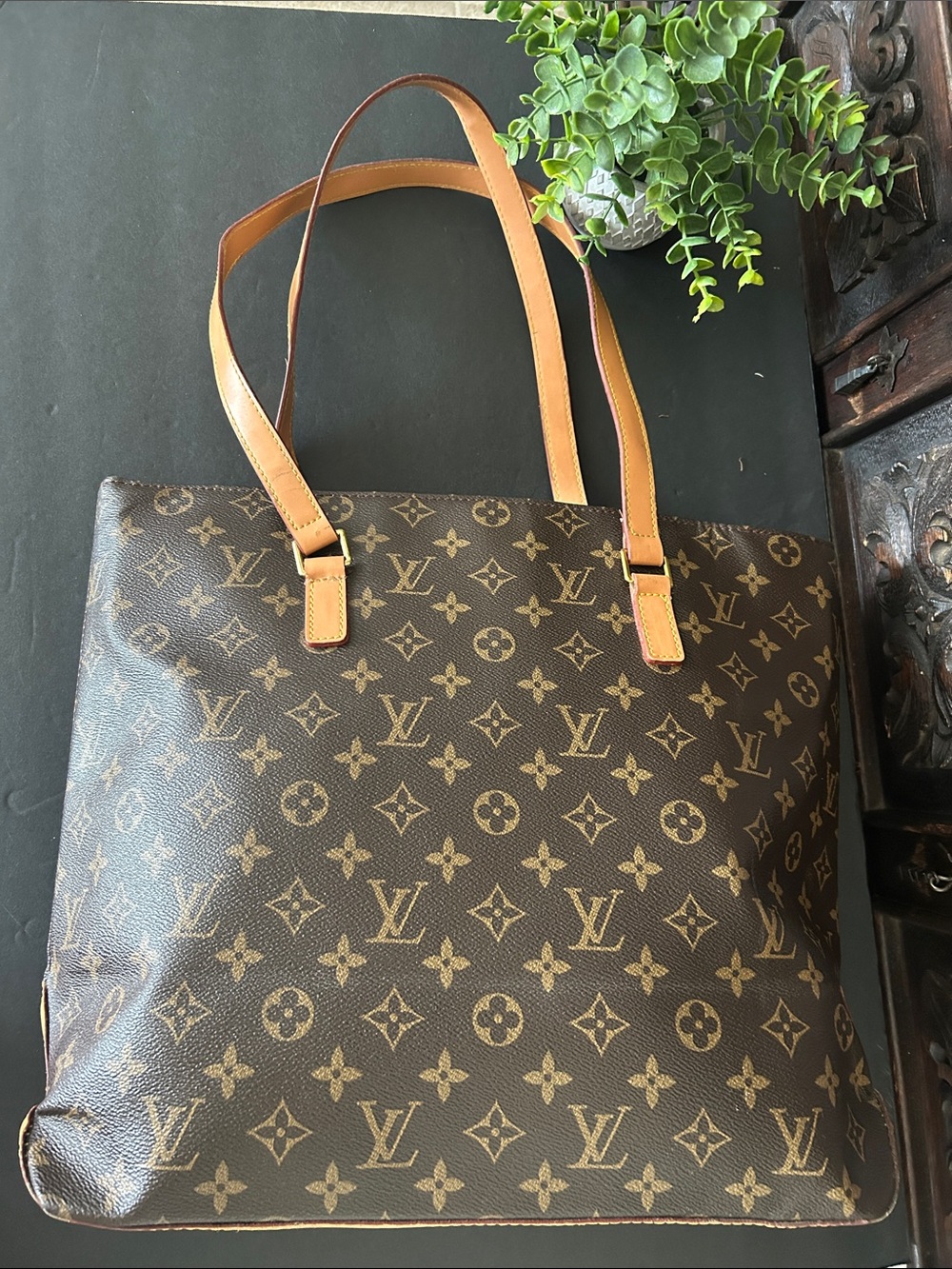 Beautiful Tote in Brown with Tan Straps - Picture 12 of 16